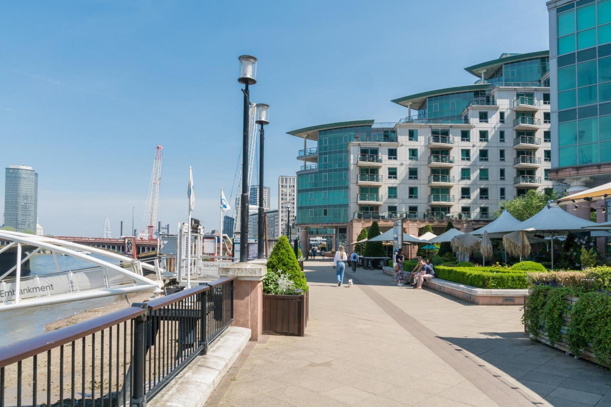 Vauxhall Luxury Manhattan London Bagian luar foto